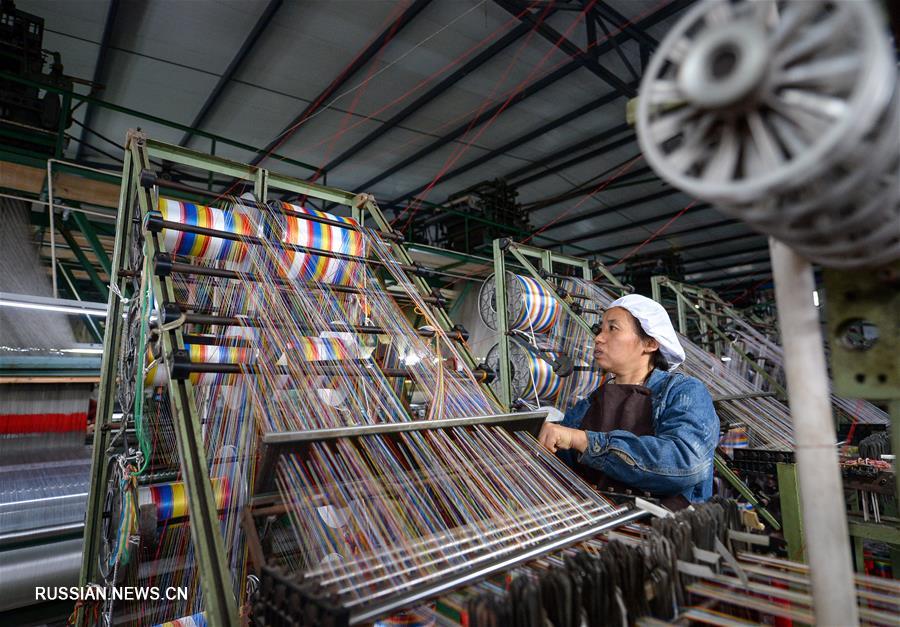 Столетний "Городок шарфов-хадак" в провинции Сычуань