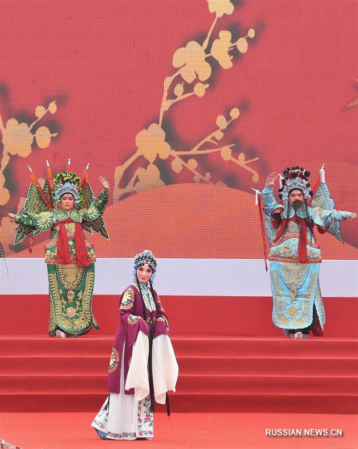 В Чэнду открылся международный фестиваль нематериального культурного наследия