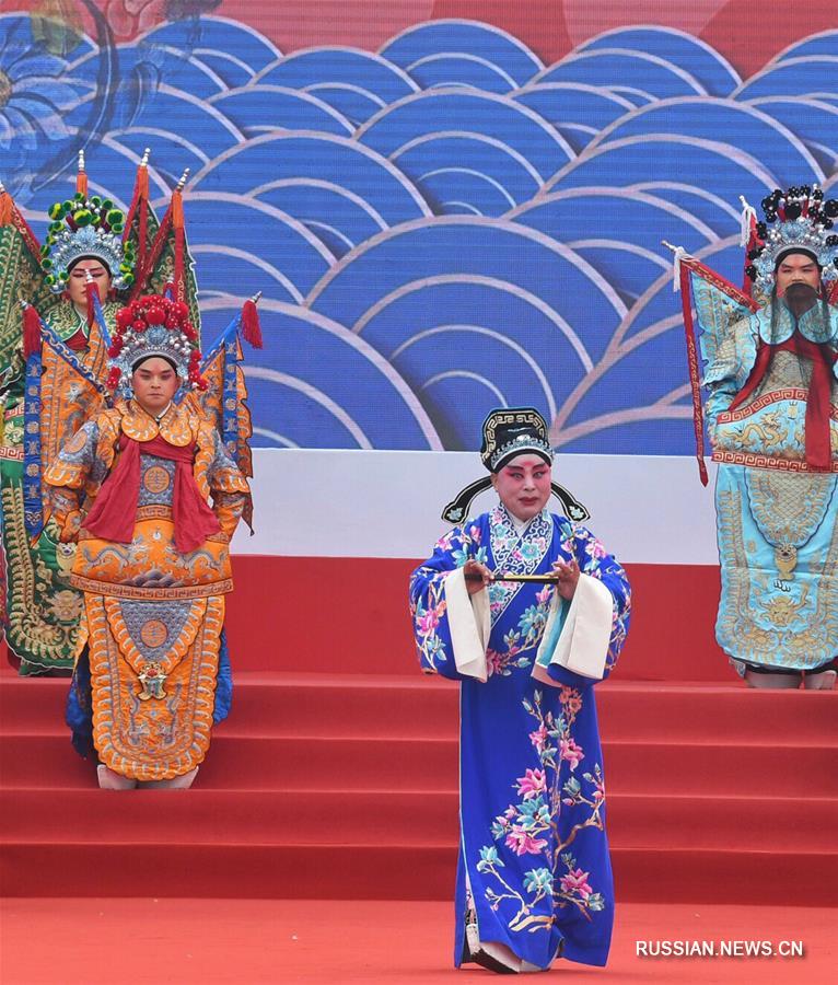 В Чэнду открылся международный фестиваль нематериального культурного наследия