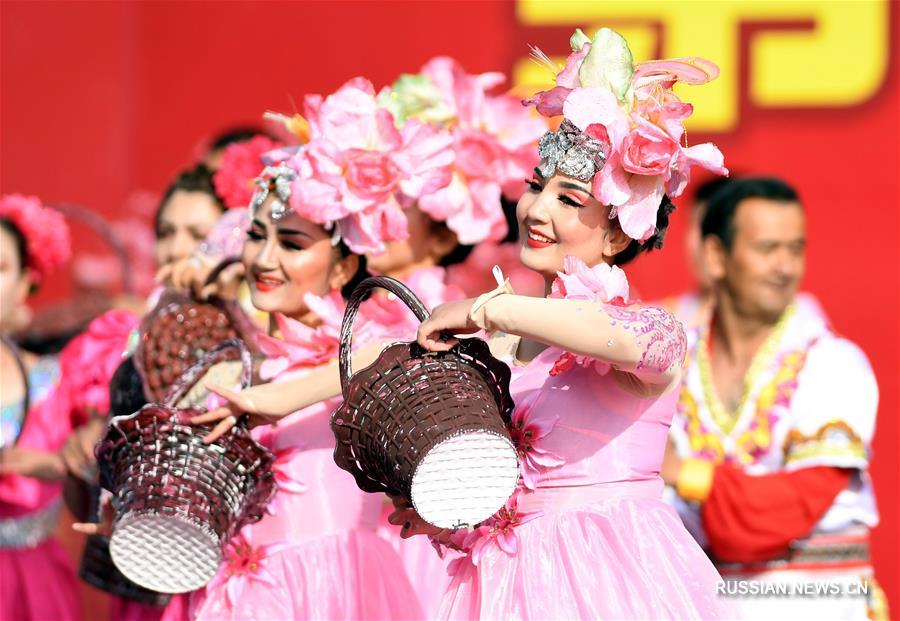 （社会）（7）新疆且末县第十届红枣丰收节开幕