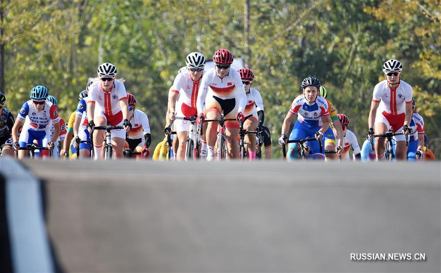 （军运会）（11）公路自行车——女子公路团体赛：中国队获得金牌