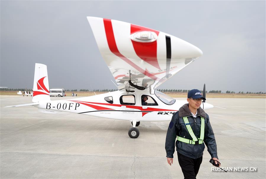 Разработанный в Китае четырехместный самолет с электрическим приводом совершил первый полет
