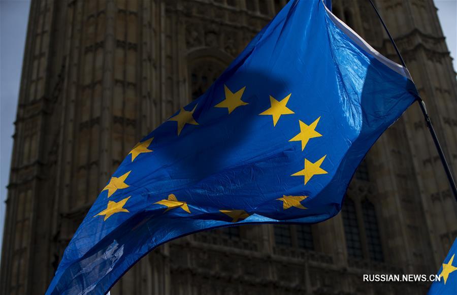 ЕС удовлетворил запрос Великобритании об очередном продлении срока "Брексит"