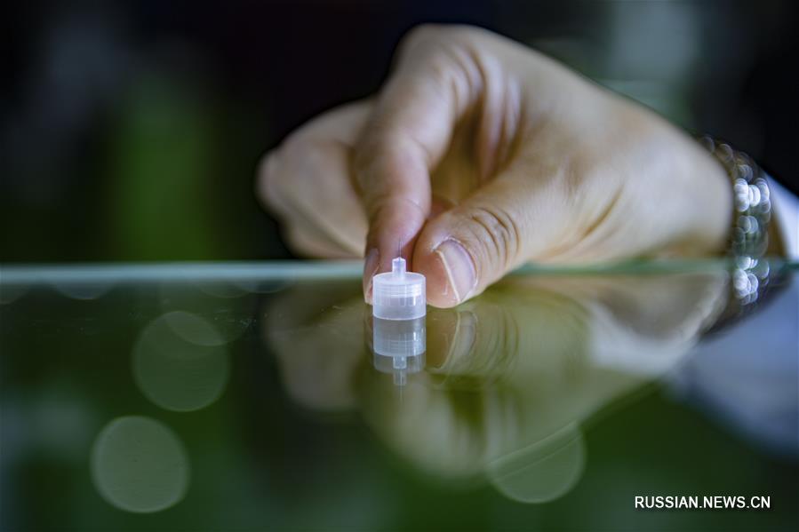 Самая тонкая в мире игла для инъекции инсулина продемонстрирована на CIIE в Шанхае