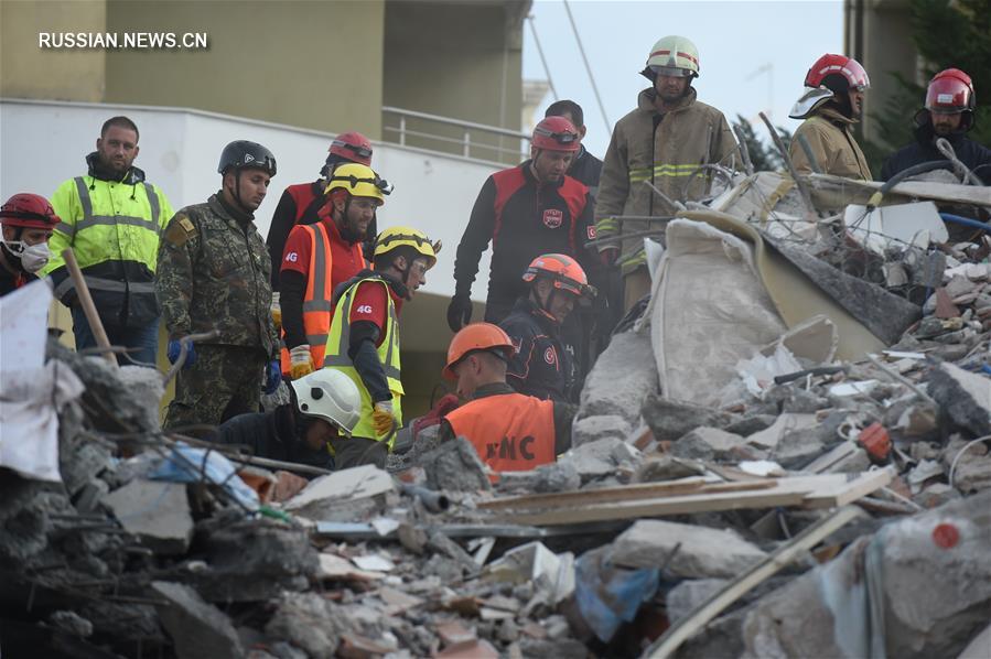 Число жертв землетрясения в Албании возросло до 21