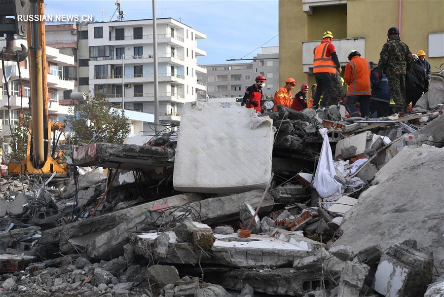 Число жертв землетрясения в Албании возросло до 21