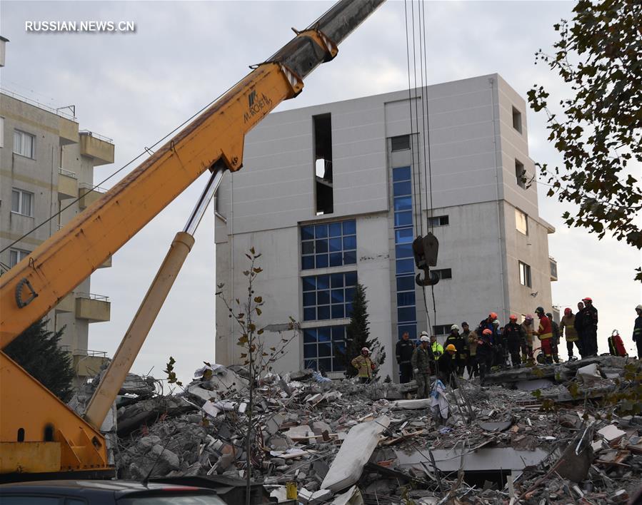Число жертв землетрясения в Албании возросло до 21