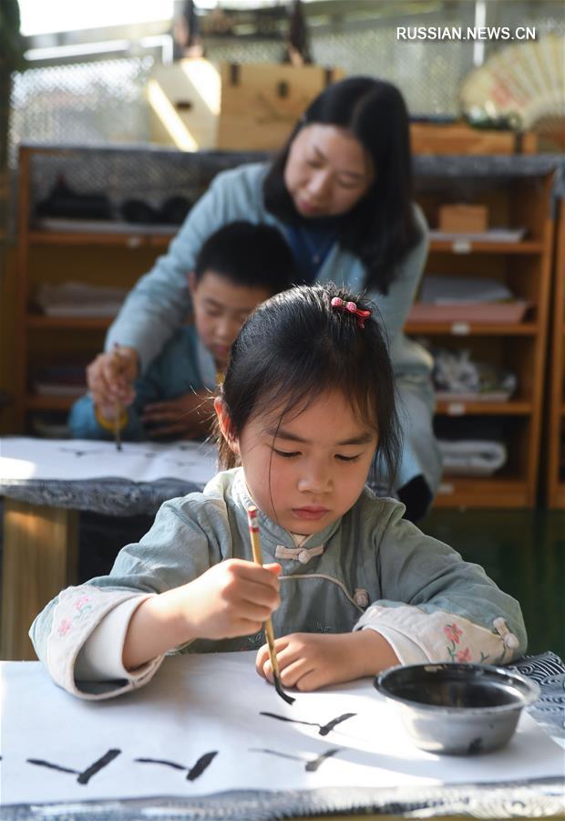 Уроки старины в детском саду в Хучжоу