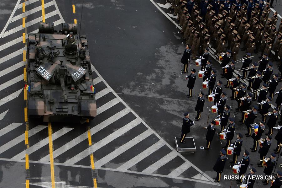 В Бухаресте прошел военный парад по случаю Национального дня Румынии 