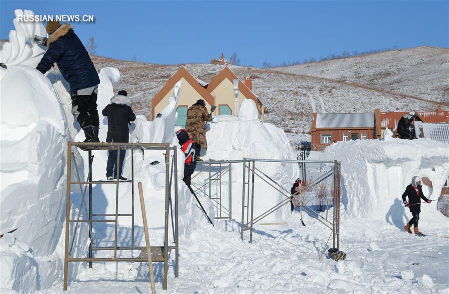 Снежные скульптуры украсили Хулун-Буир