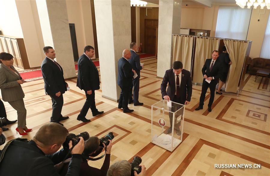 Первая сессия Депутатов парламента Беларуси VII созыва прошла в Минске 