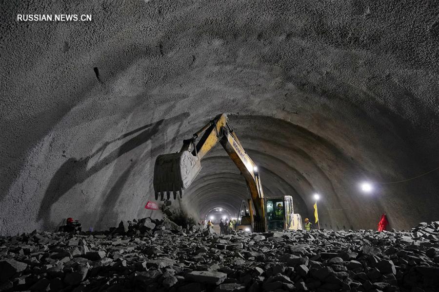 Завершена проходка всех тоннелей строящейся ВСЖД Пекин -- Шэньян