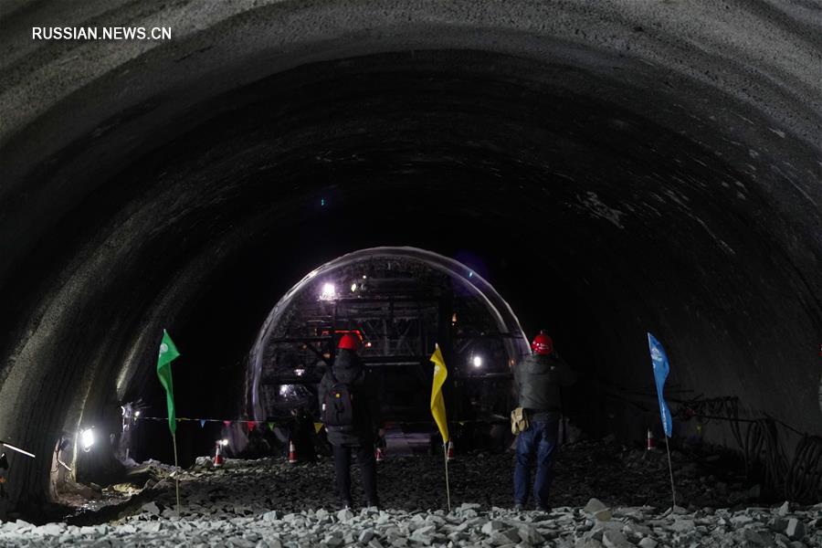 Завершена проходка всех тоннелей строящейся ВСЖД Пекин -- Шэньян