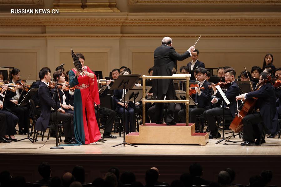 В Нью-Йорке состоялся концерт симфонического оркестра Центральной консерватории Китая