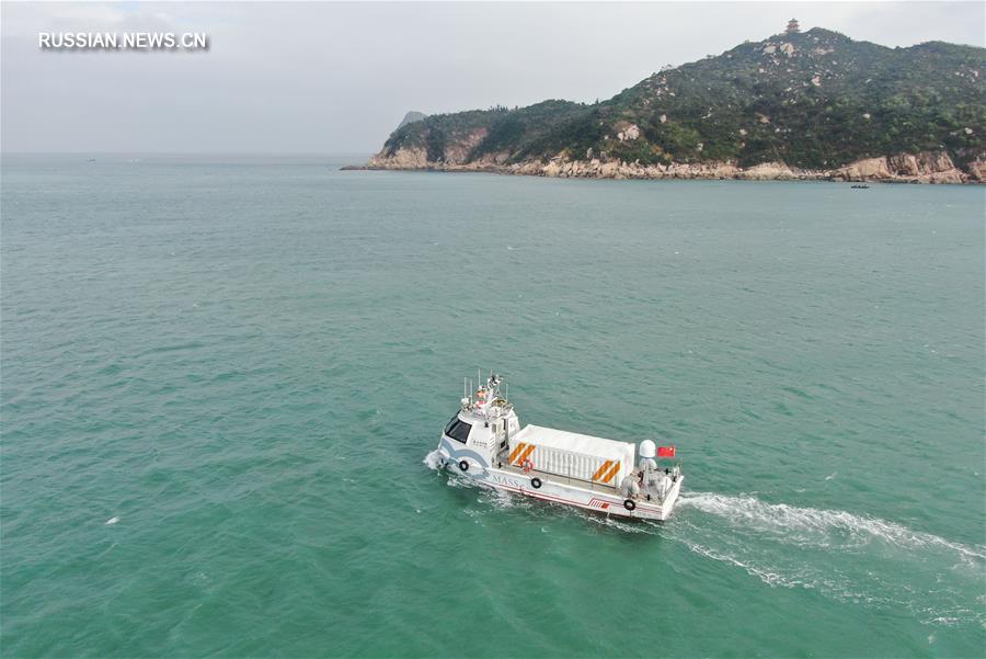 Первое плавание самоуправляемого грузового судна "Цзиньдоуюнь-0"