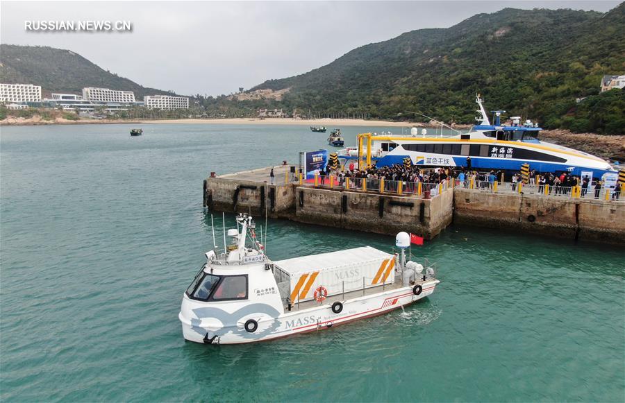 Первое плавание самоуправляемого грузового судна "Цзиньдоуюнь-0"