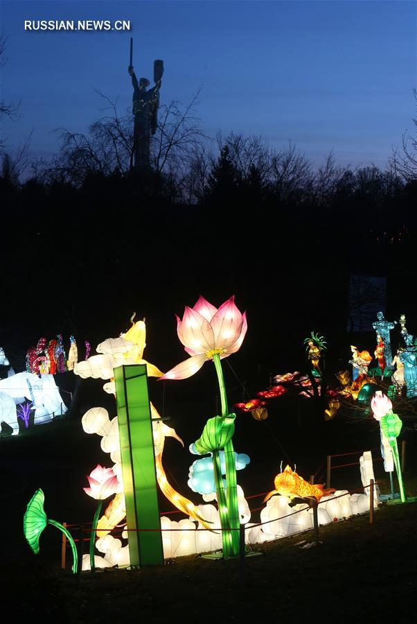 В Киеве открылась выставка китайских фонарей