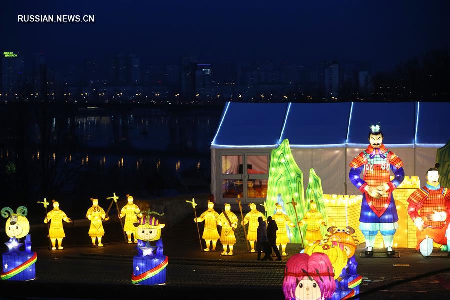 В Киеве открылась выставка китайских фонарей