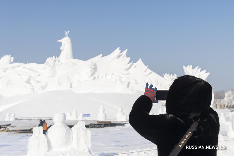 В Харбине открылась выставка снежной скульптуры