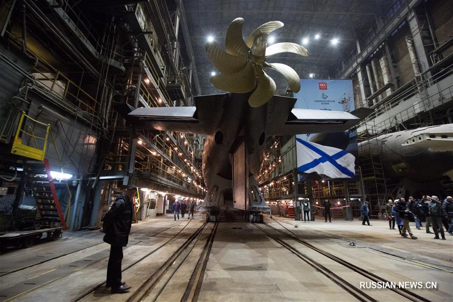 В Петербурге спустили на воду новую подлодку "Волхов"