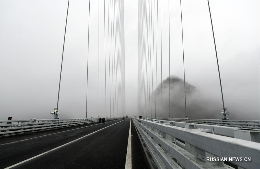 В провинции Гуйчжоу объявили о скором открытии движения по сверхбольшому Пинтанскому мосту