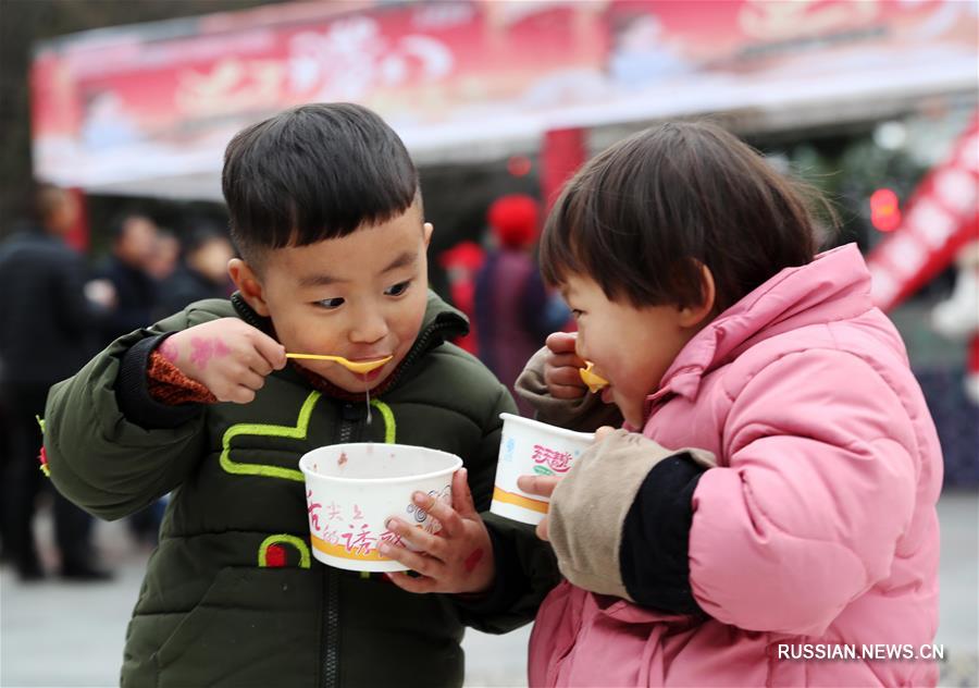 Веселый праздник "Лаба" отмечают в Китае