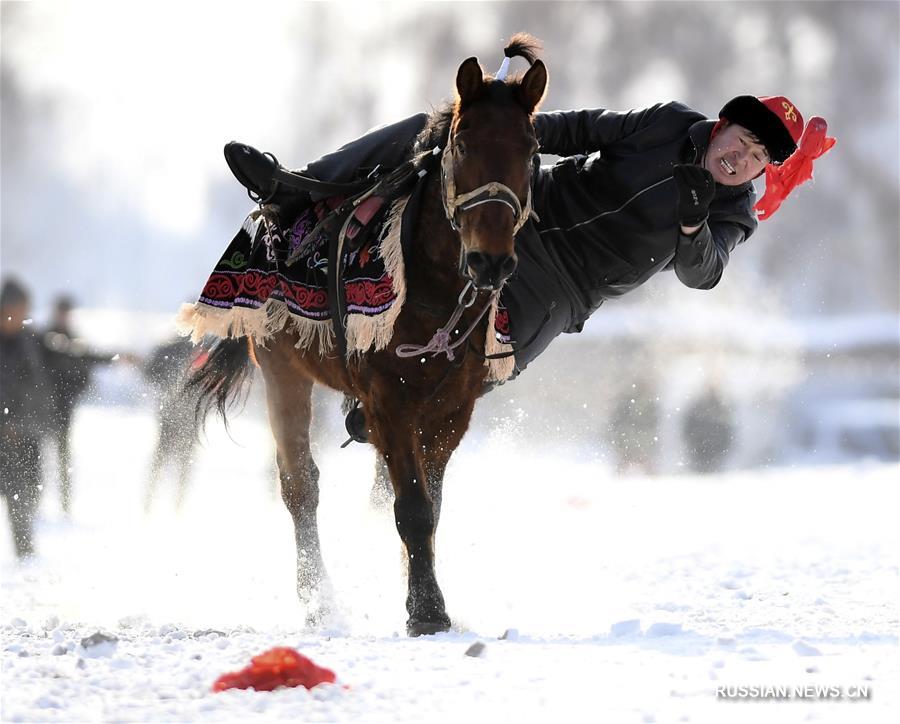 Большой конный праздник в китайской "столице снега"