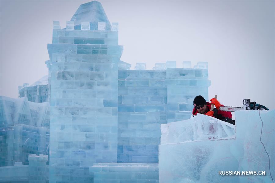 В Харбине открылся 34-й Китайский международный конкурс ледяных скульптур