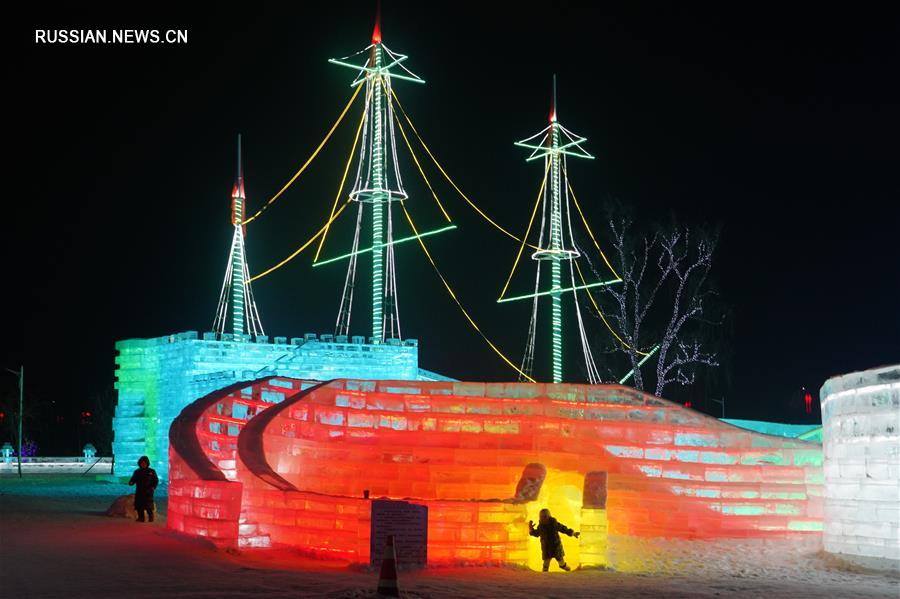 "Мир льда и снега" в Чанчуне стал новым местом притяжения для туристов