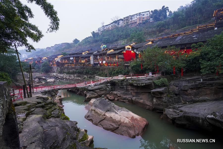 Древний городок Чжуншань встречает праздник Весны
