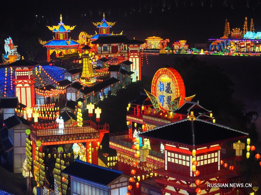 26-й международный фестиваль фонарей открылся на юго-западе Китая 
