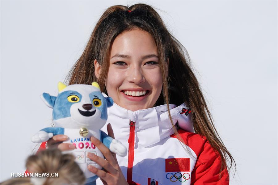 3-я зимняя юношеская Олимпиада -- Соревнования по горнолыжному фристайлу в дисциплине хафпайп среди женщин: Гу Айлин завоевала "золото"