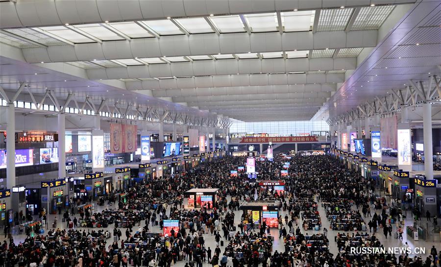 В преддверии праздника Весны в Шанхае отмечен пик пассажиропотока