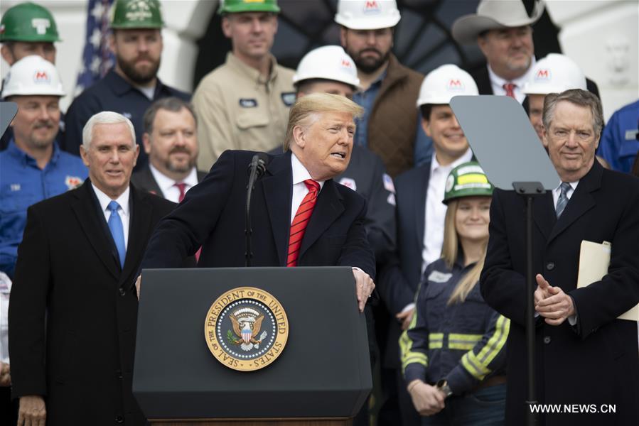 Д. Трамп подписал новое торговое соглашение с Канадой и Мексикой