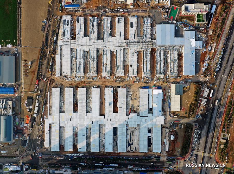 Строительство больницы "Лэйшэньшань" в Ухане вышло на финишную прямую