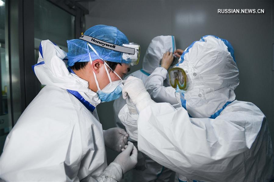 Борьба со вспышкой коронавирусной инфекции -- Работа медицинской лаборатории в Хэфэе
