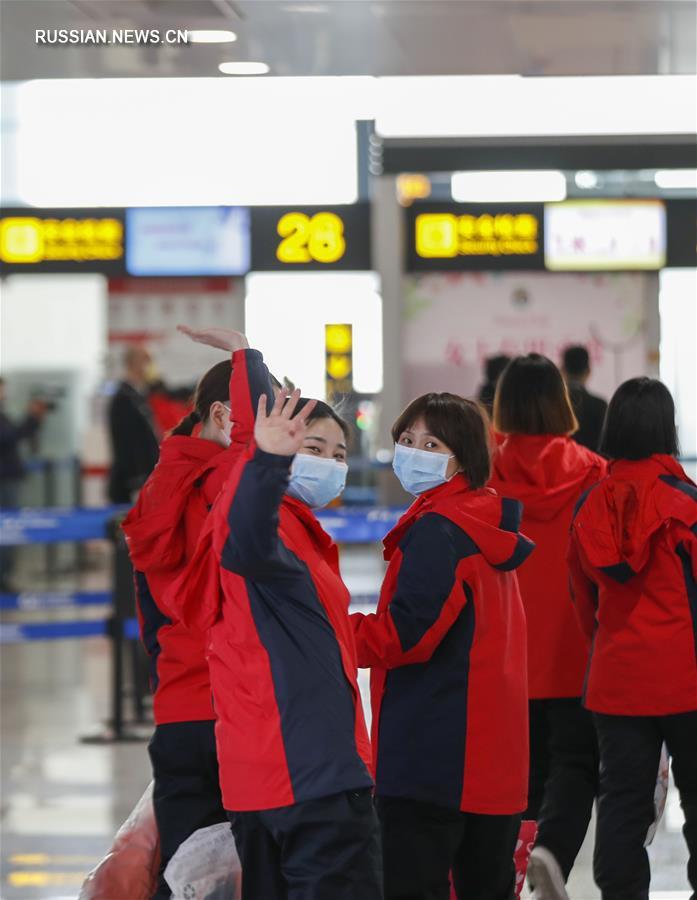 12-я бригада чунцинских медиков спешит на помощь Уханю