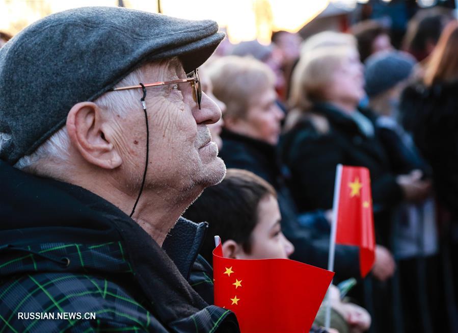 В столице Сербии прошел концерт в поддержку противоэпидемических усилий Китая 