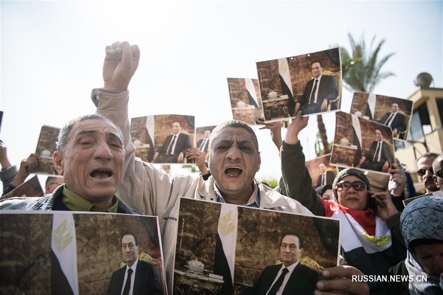 В Каире прошли похороны бывшего президента Египта Хосни Мубарака