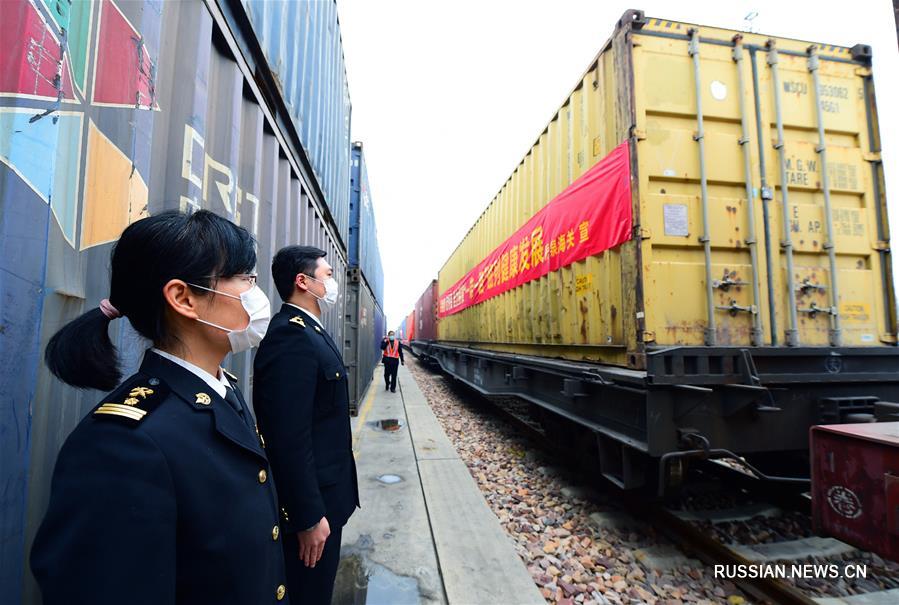 Возобновлено движение грузовых поездов между Северным Китаем и Центральной Азией
