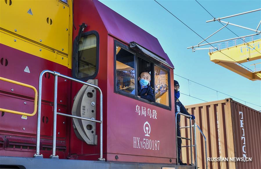 Из Урумчи отправился трехтысячный поезд регулярного грузового сообщения Китай-Европа