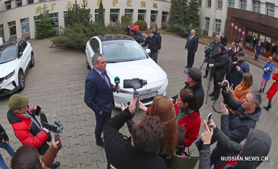 В Беларуси представили китайский электромобиль Geely Geometry A 