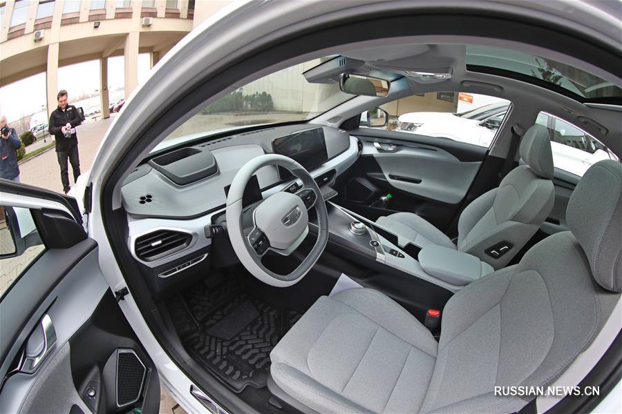В Беларуси представили китайский электромобиль Geely Geometry A 