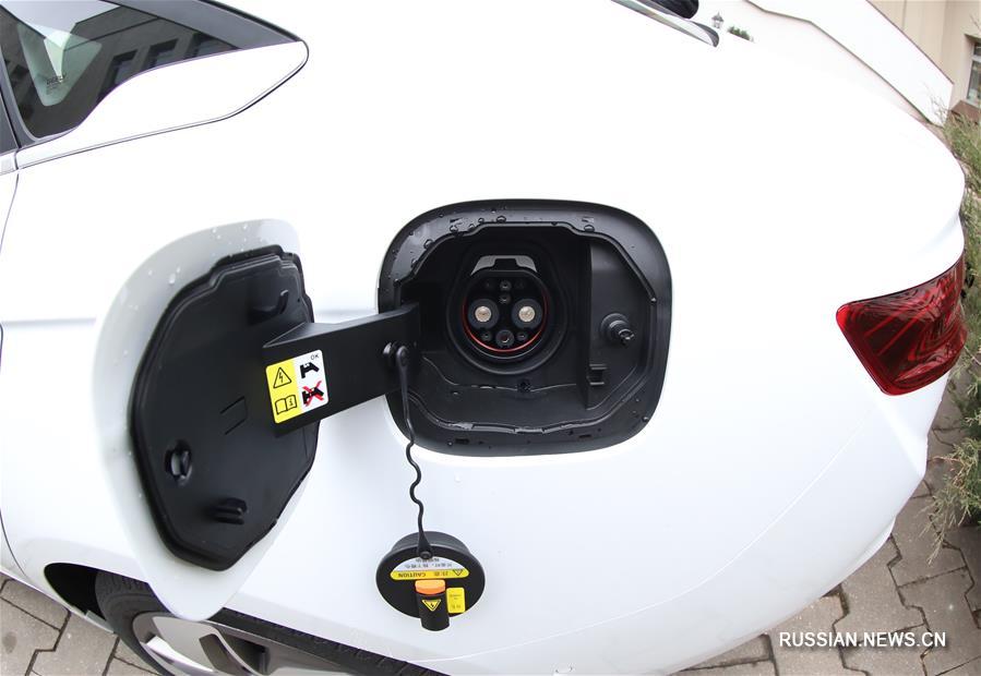 В Беларуси представили китайский электромобиль Geely Geometry A 