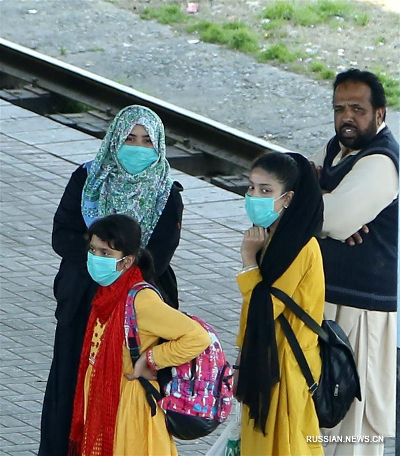 В Пакистане количество подтвержденных случаев заболевания COVID-19 возросло до 52 