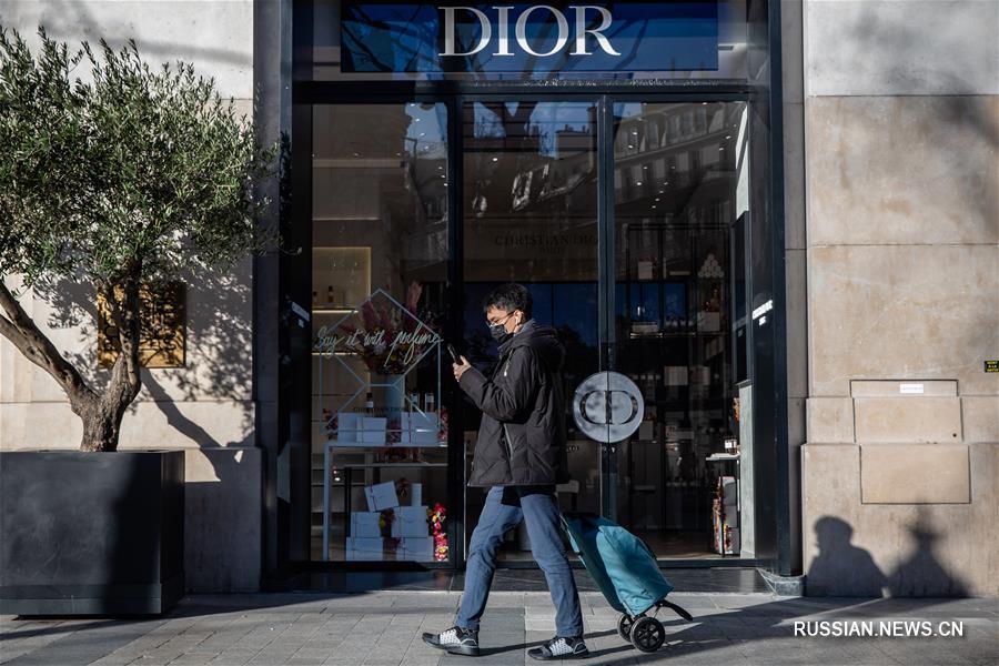 (国际疫情)(4)法国新增新冠肺炎确诊病例超900例