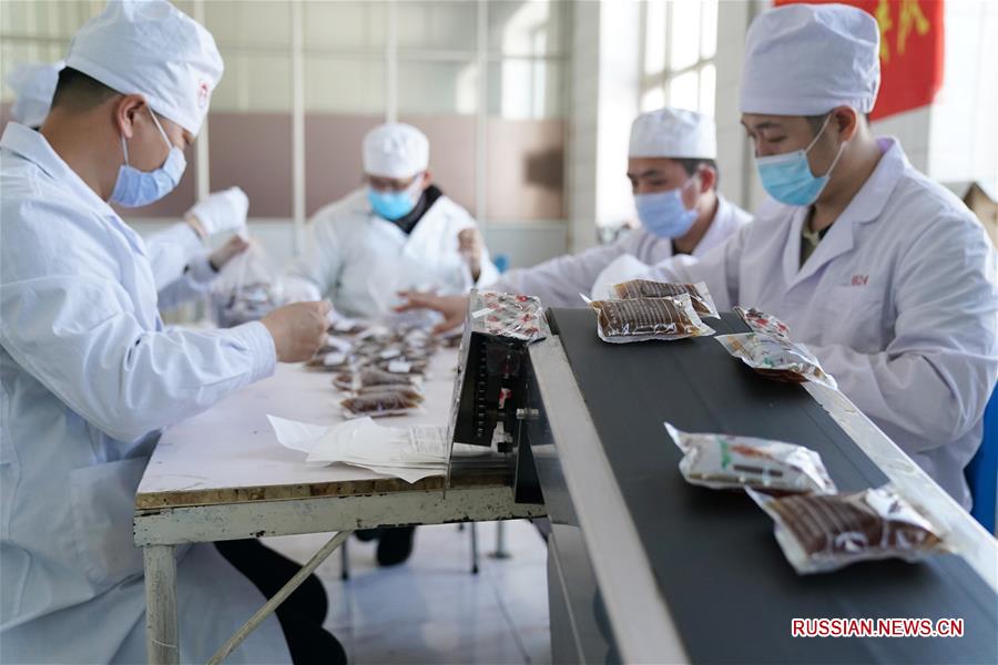 Производство лекарственных средств традиционной китайской медицины для профилактики COVID-19 в провинции Хэйлунцзян