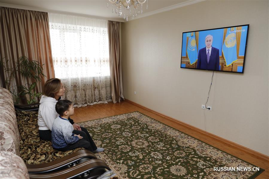 Президент Казахстана К.-Ж. Токаев призвал жителей страны помогать госслужбам в борьбе с COVID-19