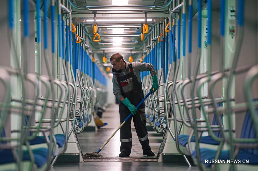 Количество подтвержденных случаев COVID-19 в России достигло 93