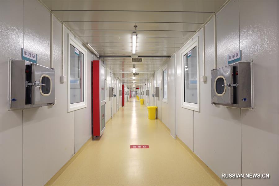 В Пекине заработала клиника "Сяотаншань" для борьбы с завезенными из-за рубежа случаями заболевания COVID-19